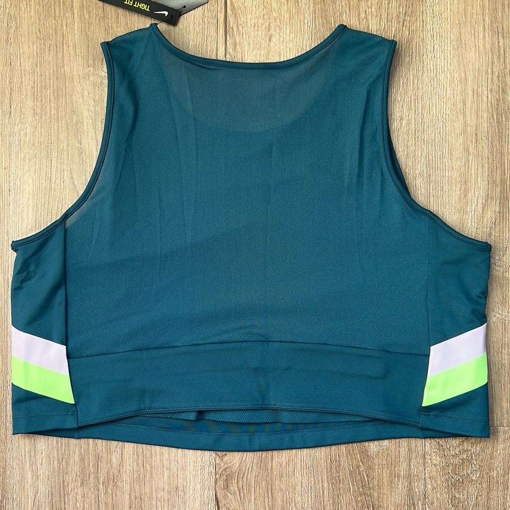 NWT Nike Dry Tight Fit Women’s Green Athletic Sports Bra Crop Top Size 2X - Picture 7 of 16
